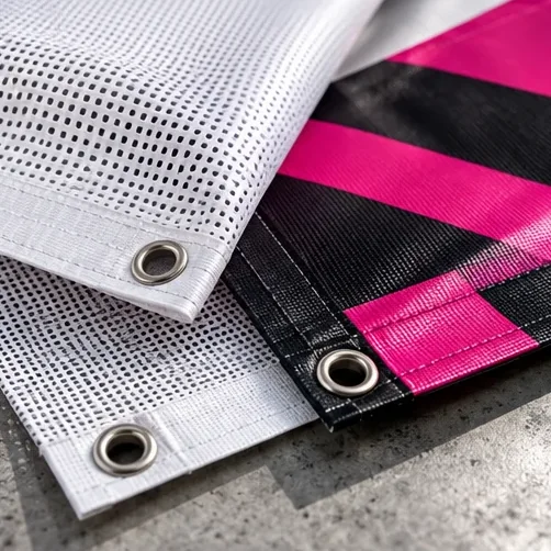Banery frontlit, blockout i siatka mesh – wizualizacja materiału